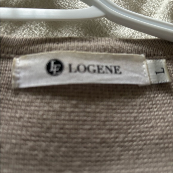 Coat - Picture 2 of 3